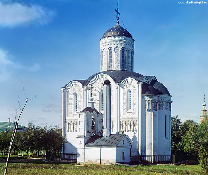 Старое фото Дмитриевского собора восточная сторона